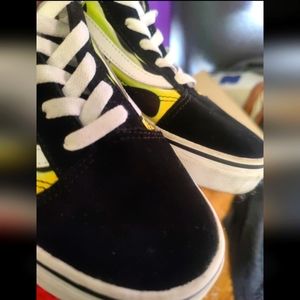Vans classic flame skate shoes
